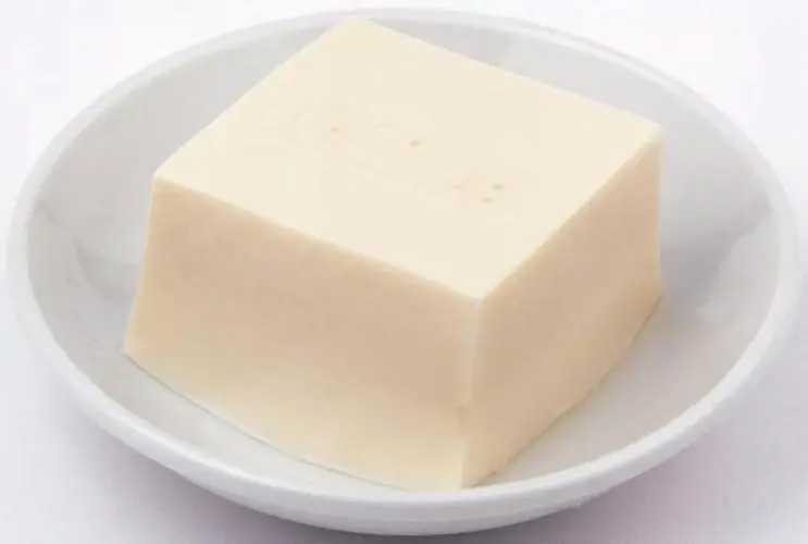 探索自動豆腐盒包裝機的無限可能，讓豆腐產(chǎn)業(yè)走向新的高度